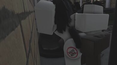 Snow Bunny's Horny Urges Fulfilled in the Alleyway