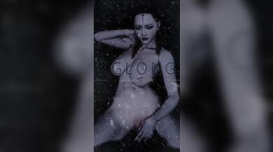 Lustful Kang Jing: Intergalactic Empire Ruler's Daughter