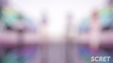 'Blindfolded Girl Crush - Oppa, Do You Trust Me?'