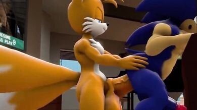 Sonic's Tail Gets Nailed By His Pal Mtymac
