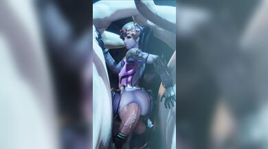 - Wet and Naughty Widowmaker Gets Ready for Rough Horseplay