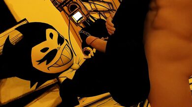 - Thick Thighs, Juicy Buns and Lots of Fun in the Studio!