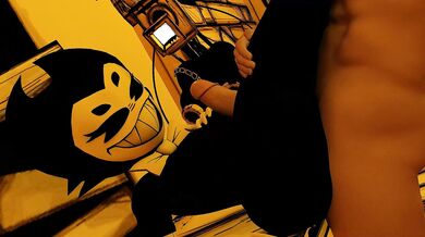 - Thick Thighs, Juicy Buns and Lots of Fun in the Studio!