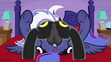 The Art of Seduction: A Tea Party with Luna