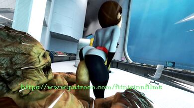 ElastiGIRL's Deep Sea Blowjob Adventures!