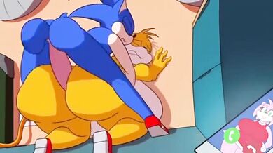 Sonic bangs Tails' ass