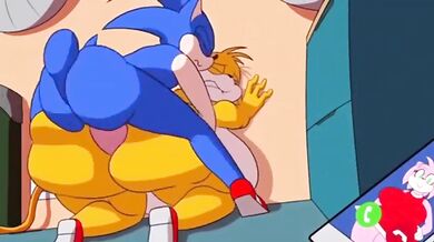 Sonic bangs Tails' ass