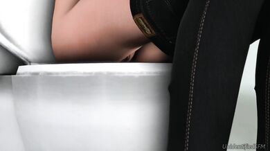 Innocent Samantha Taken by a Ruthless Snake Monster - Unidentified Hentai Animation