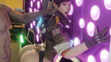 Sexy Tracer Gets Nailed Near Vending Machine