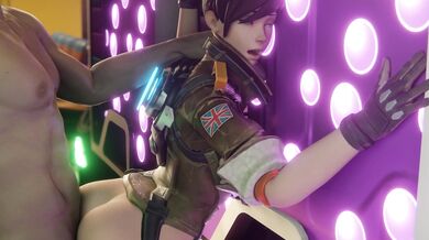 Sexy Tracer Gets Nailed Near Vending Machine