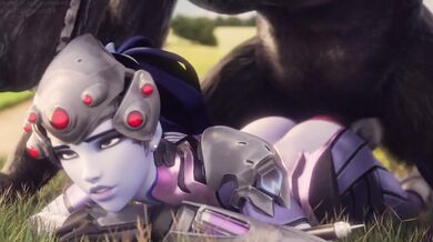 Werewolf takes advantage of grief-stricken Widowmaker in beastly fashion