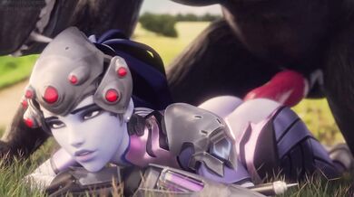 Werewolf takes advantage of grief-stricken Widowmaker in beastly fashion