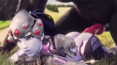 Werewolf takes advantage of grief-stricken Widowmaker in beastly fashion