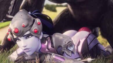 Werewolf takes advantage of grief-stricken Widowmaker in beastly fashion