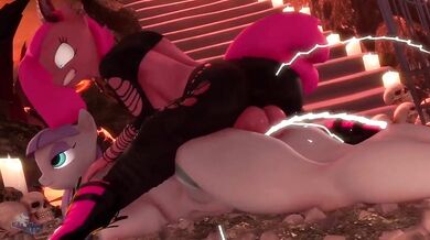 Horny Goat Screws Dirty Hooves and Leaves Her Wet and Creamy