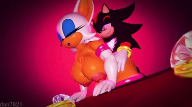 - Shadow fucks Rouge in the shadows [dan7821]