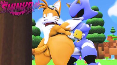 Tails getting pounded by Metal Sonic