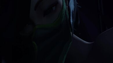 Titillating Akali's Topless Tease in Kinky Vas