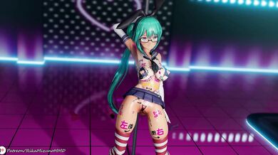 Kagura Suzu's Shimakaze Cosplay Ero Dancing on the Pole