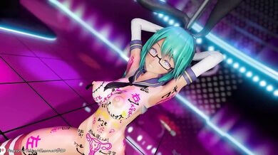 Kagura Suzu's Shimakaze Cosplay Ero Dancing on the Pole