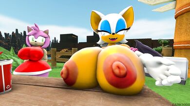 I'm Not Sure What You're Arguing About, But I Know Rouge x Amy Is Hot!