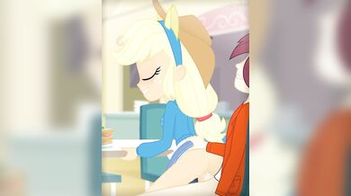 School Whore Applejack
