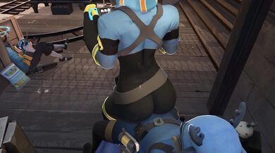 Flaming Fuck Fest (@Vyne34).