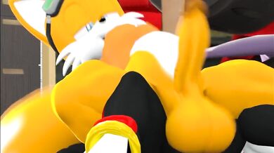 Tails' Slutty Tailspin