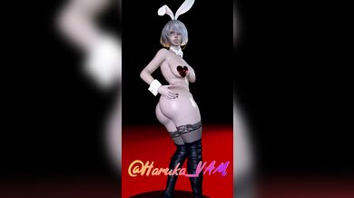 Tits & Ass Showcase with QOS Bunny 2B