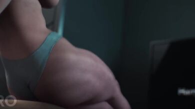 Slutty Aunt Banged on Streaming Couch: Messy Facial Finish