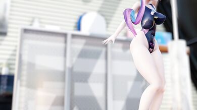 Marine Maid [ブラン] Puts on a SEXy Dance Show in her Wet Suit