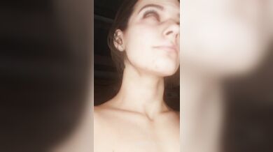 Jill's Superb Handjob Skills with a Sweet Cumshot Finale