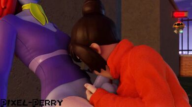 Daphne & Velma's Cosplay Cock-Sucking Showdown: Blake vs. Dinkley