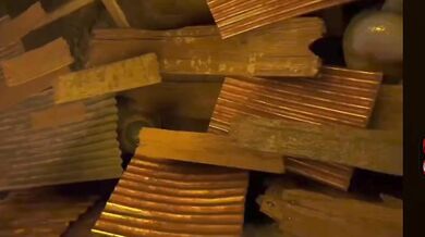 Alyx and Vortigaunt Get It On

or or 

Alyx and Vortigaunt's Sex RompIn the erotic animation Alyx Vance in Hardcore Zones, viewers are taken on an explicit journey through a world of sexual fantasy. Alyx, a voluptuous and curious woman, explores her d