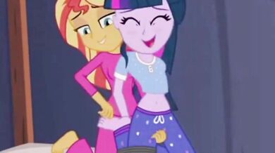 Sunset Shimmer dominates Twilight Sparkles in 'Mistress' bondage fantasy
