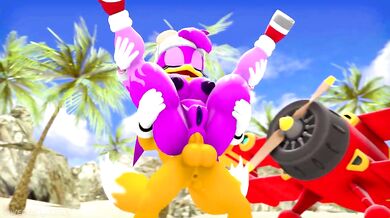 Wet and Wild: Tail Slaps Waves with Sarah D!