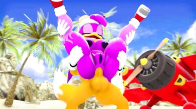 Wet and Wild: Tail Slaps Waves with Sarah D!