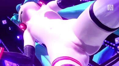 Nude Miku Shakes Her Tail Feathers in 'Teo's'