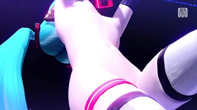 Nude Miku Shakes Her Tail Feathers in 'Teo's'
