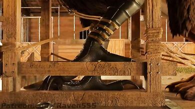 Dragon Banging Gryphon in the Stable - Raven's Orgy