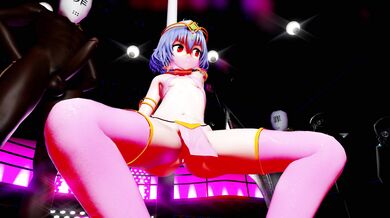 My friend's mom's boyfriend's sister-in-law's stepbrother's roommate takes a shower