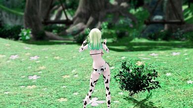 Ceres Fauna's Self-Indulgent Orgy of Pleasure in 'Me!Me!Me!'