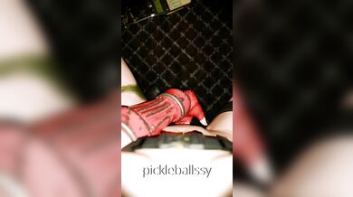 Cammy's Explosive Squirt Reflection