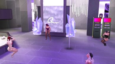 Hydra's Sensual Striptease!