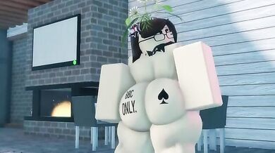 Big Boobs and Ass Displayed by Roblox Babe