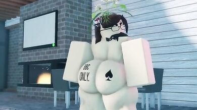 Big Boobs and Ass Displayed by Roblox Babe
