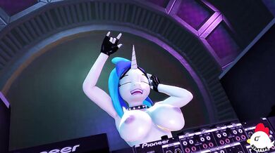 Mare-fucking Futa DJ throws a wild party on set