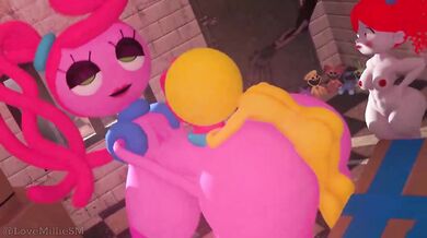 Big Leg Mama Gets Nailed By The Neighborhood Dick!