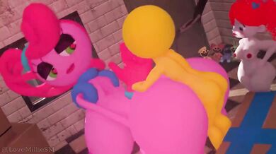 Big Leg Mama Gets Nailed By The Neighborhood Dick!