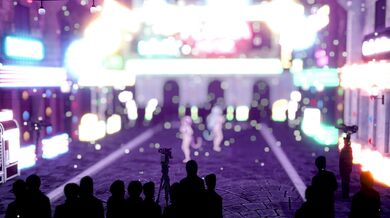 Wet and Naughty Dance Performance on the Streets of Japan [アクア&ラミー] SEXDance Guerrilla